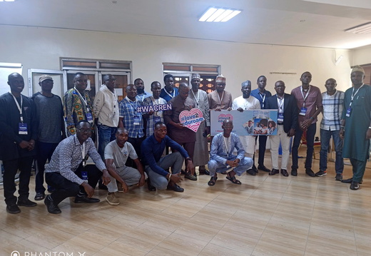 63DA63B2-9F51-4A62-8669-7F2496F792B7